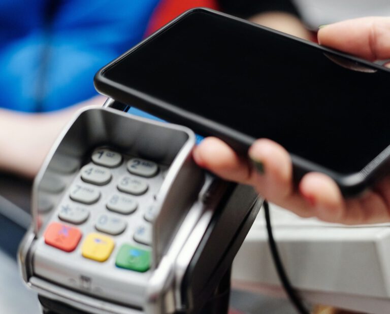 płatności, smartfon