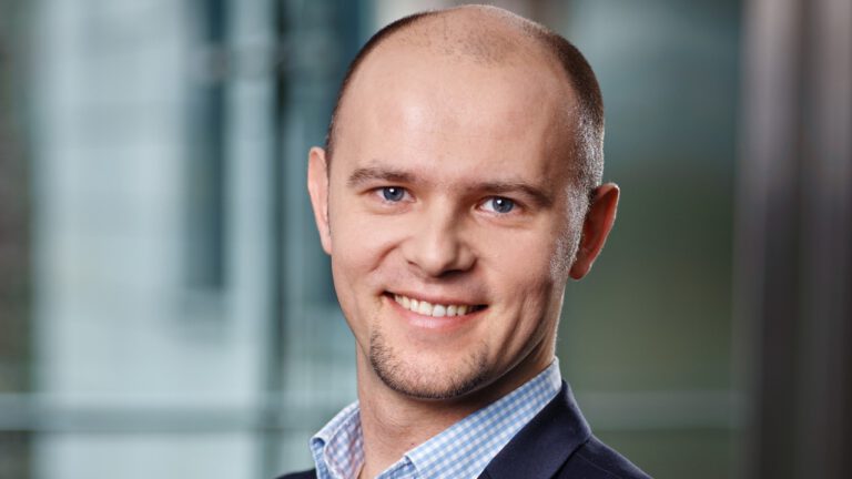 Miłosz Trawczyński, SAS