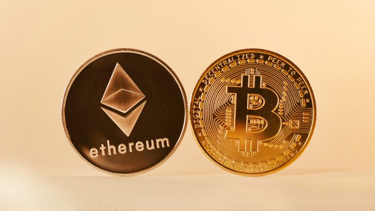 Bitcoin, Ethereum