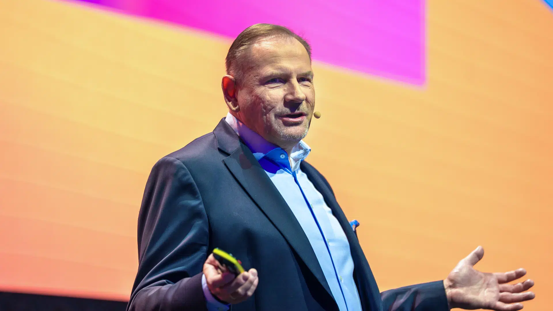 Andrzej Horawa, Dyrektor Generalny Amazon Web Services w Polsce