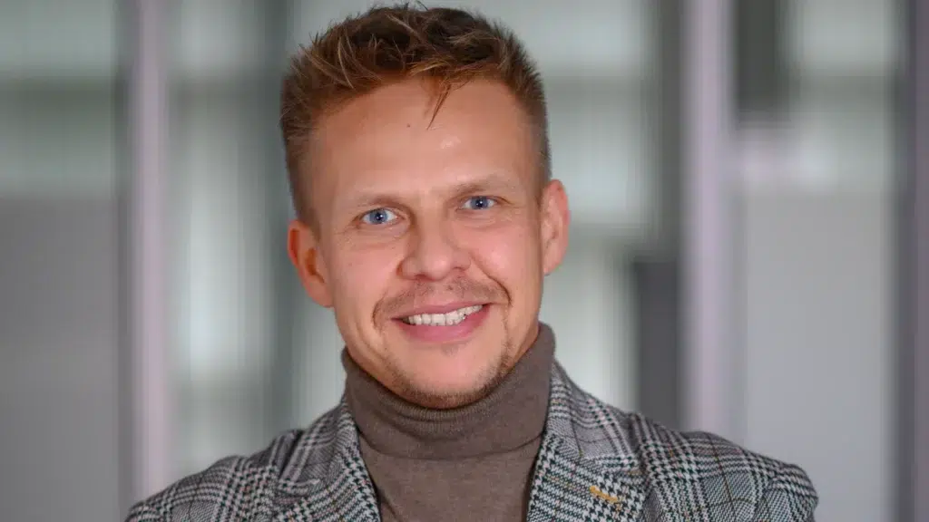 Rafał Szarzyński, Sharp